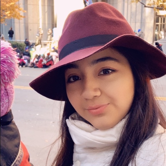 Accessories - Burgundy fedora hat
